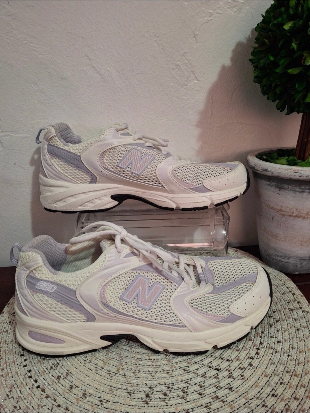 New Balance Women's White and Light Gray Athletic Sneakers